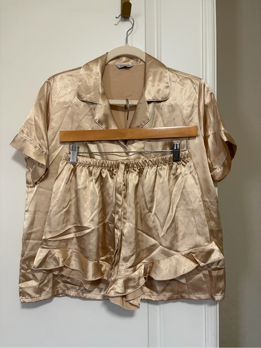 🎀Silky Feminine Champagne Short-Sleeve & Ruffle Shorts Pajama Set🎀